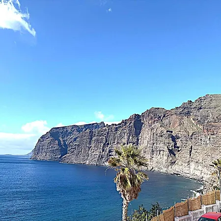 Terraza Sol Gigantes Acantilado de los Gigantes